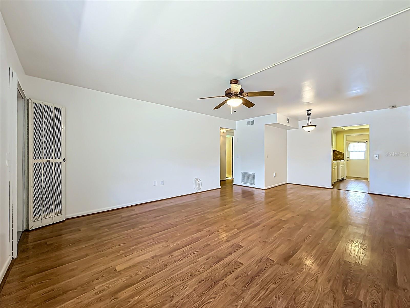 Image 6 of 58 For 1900 59th Avenue N 106
