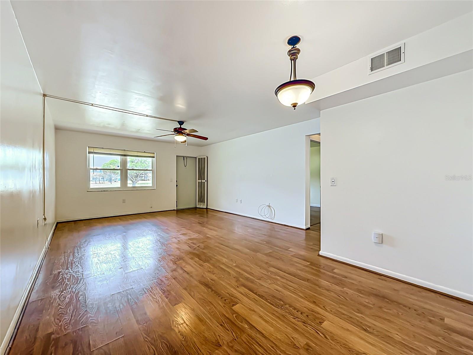 Image 7 of 58 For 1900 59th Avenue N 106