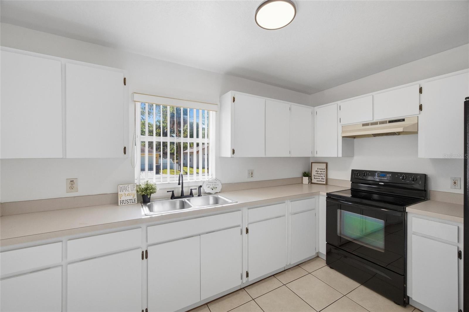 Image 11 of 37 For 8512 Dixon Avenue