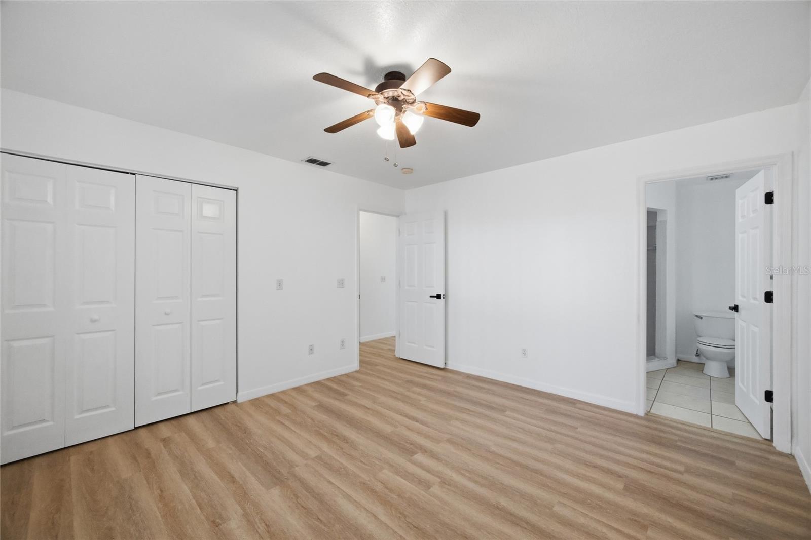 Image 15 of 37 For 8512 Dixon Avenue