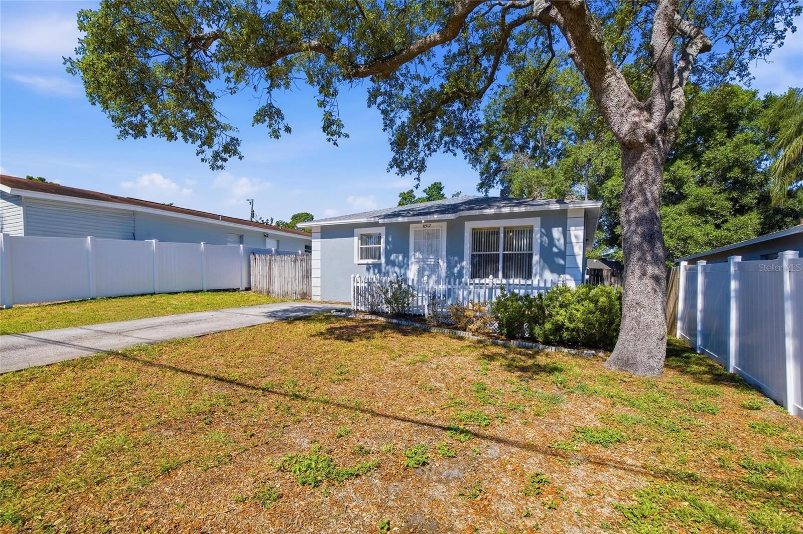Image 3 of 37 For 8512 Dixon Avenue