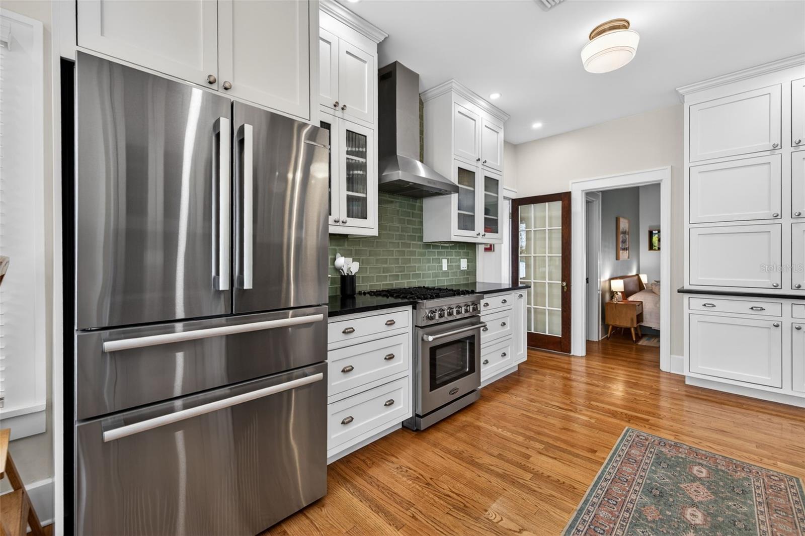 Image 17 of 34 For 2845 7th Avenue N