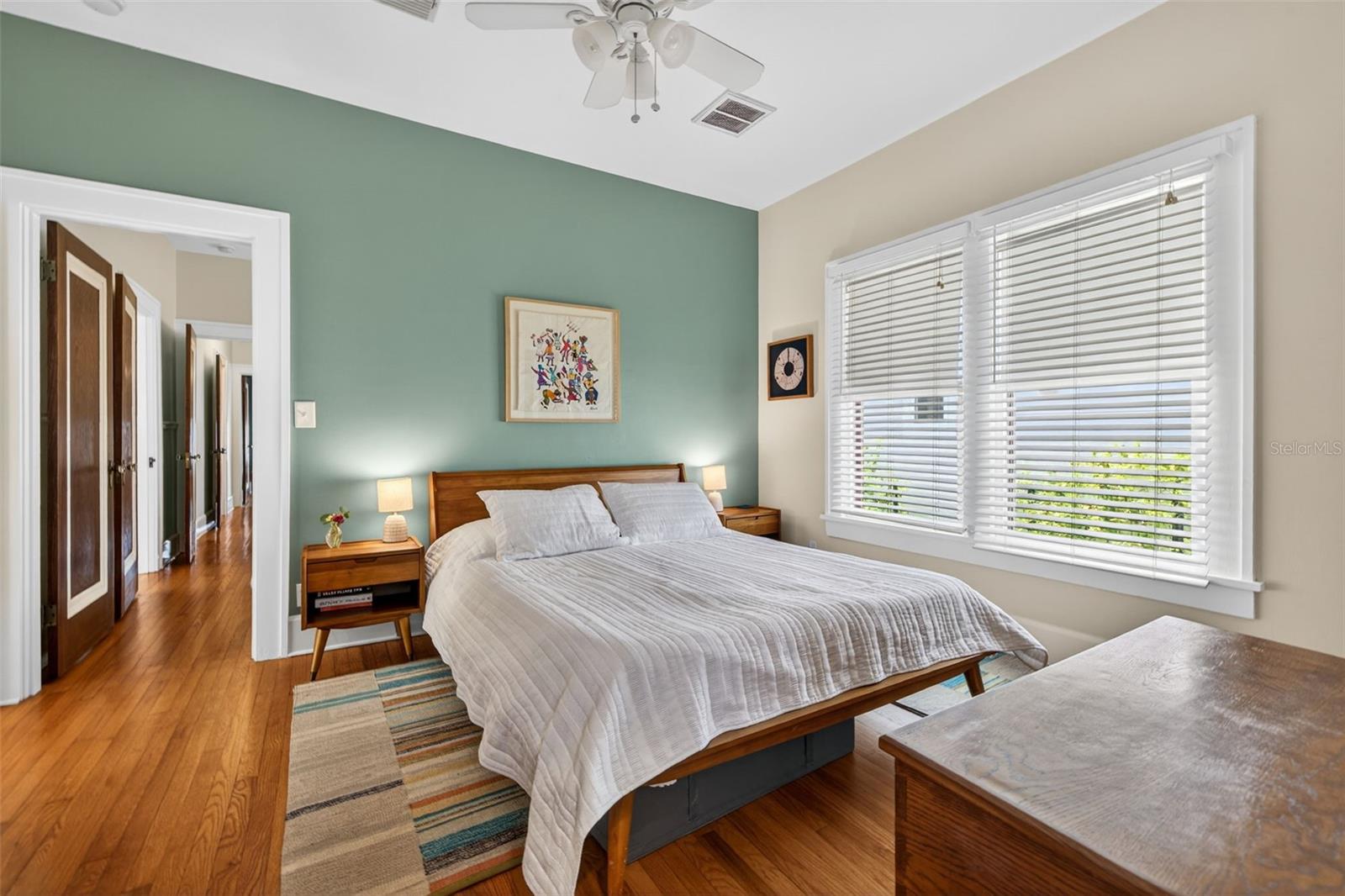 Image 20 of 34 For 2845 7th Avenue N