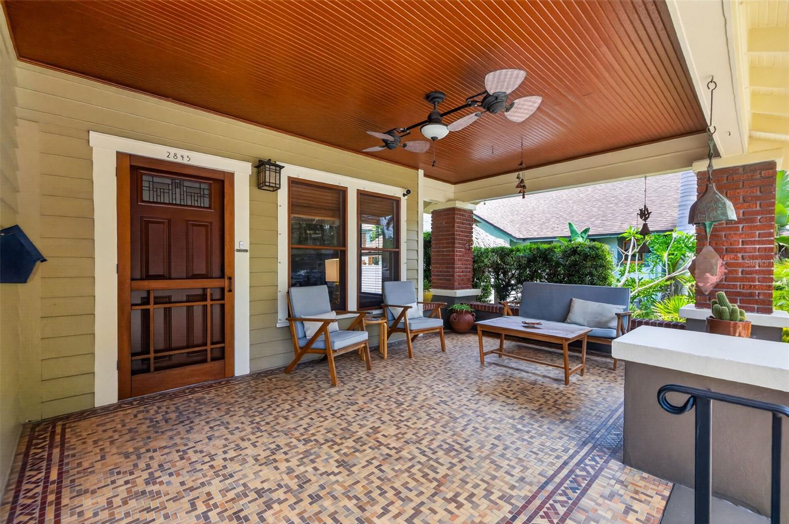 Image 7 of 34 For 2845 7th Avenue N