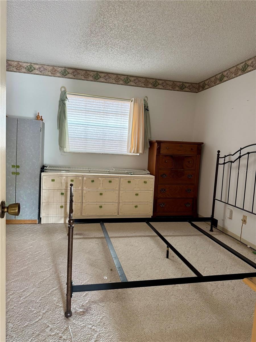 Image 5 of 10 For 3804 Oak Drive X21