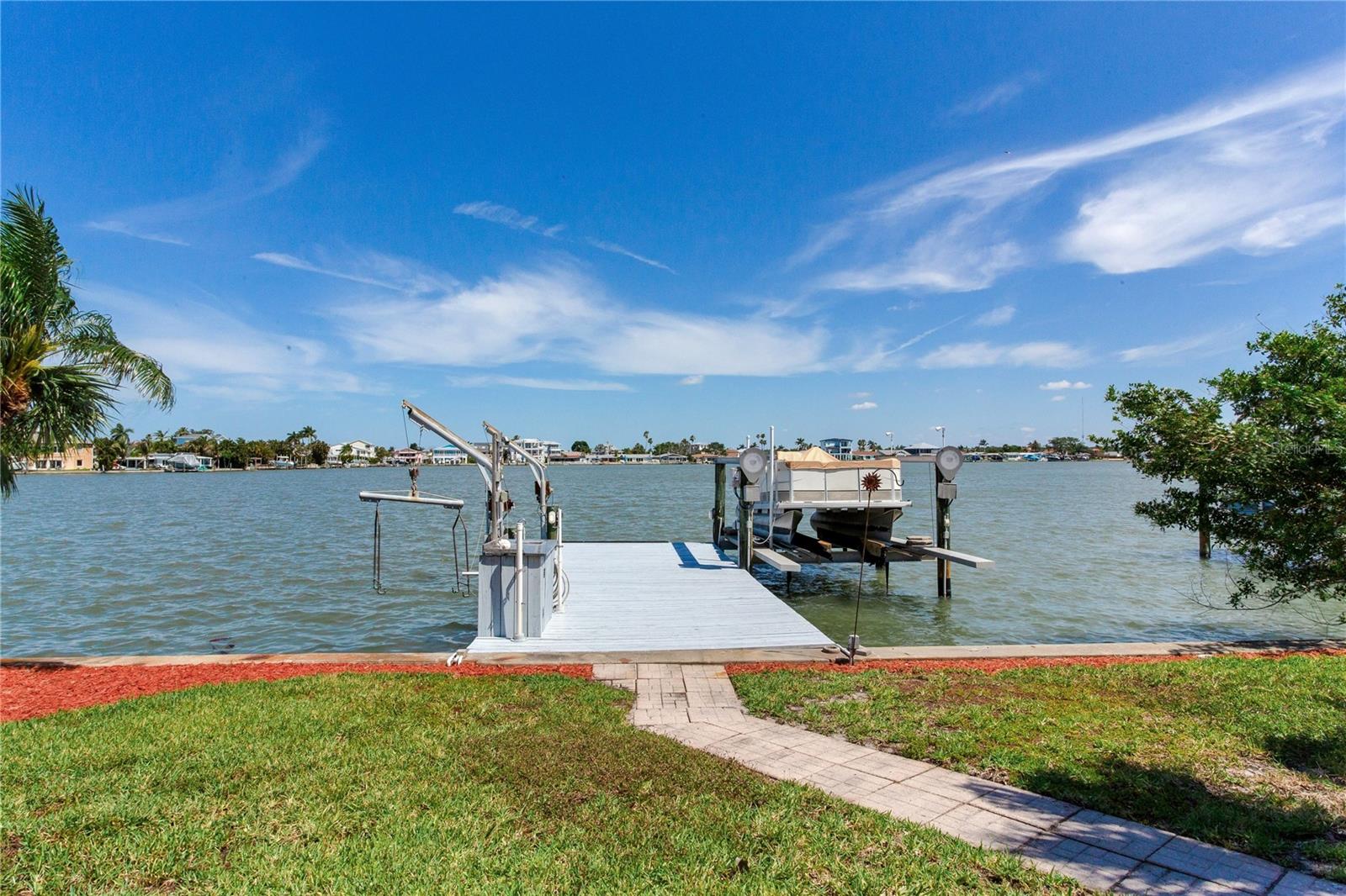 Details for 324 173rd Avenue E, NORTH REDINGTON BEACH, FL 33708