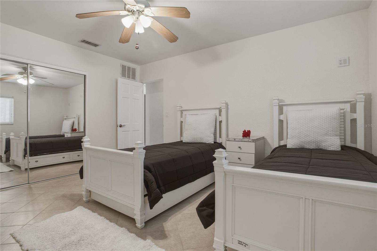 Image 41 of 73 For 324 173rd Avenue E