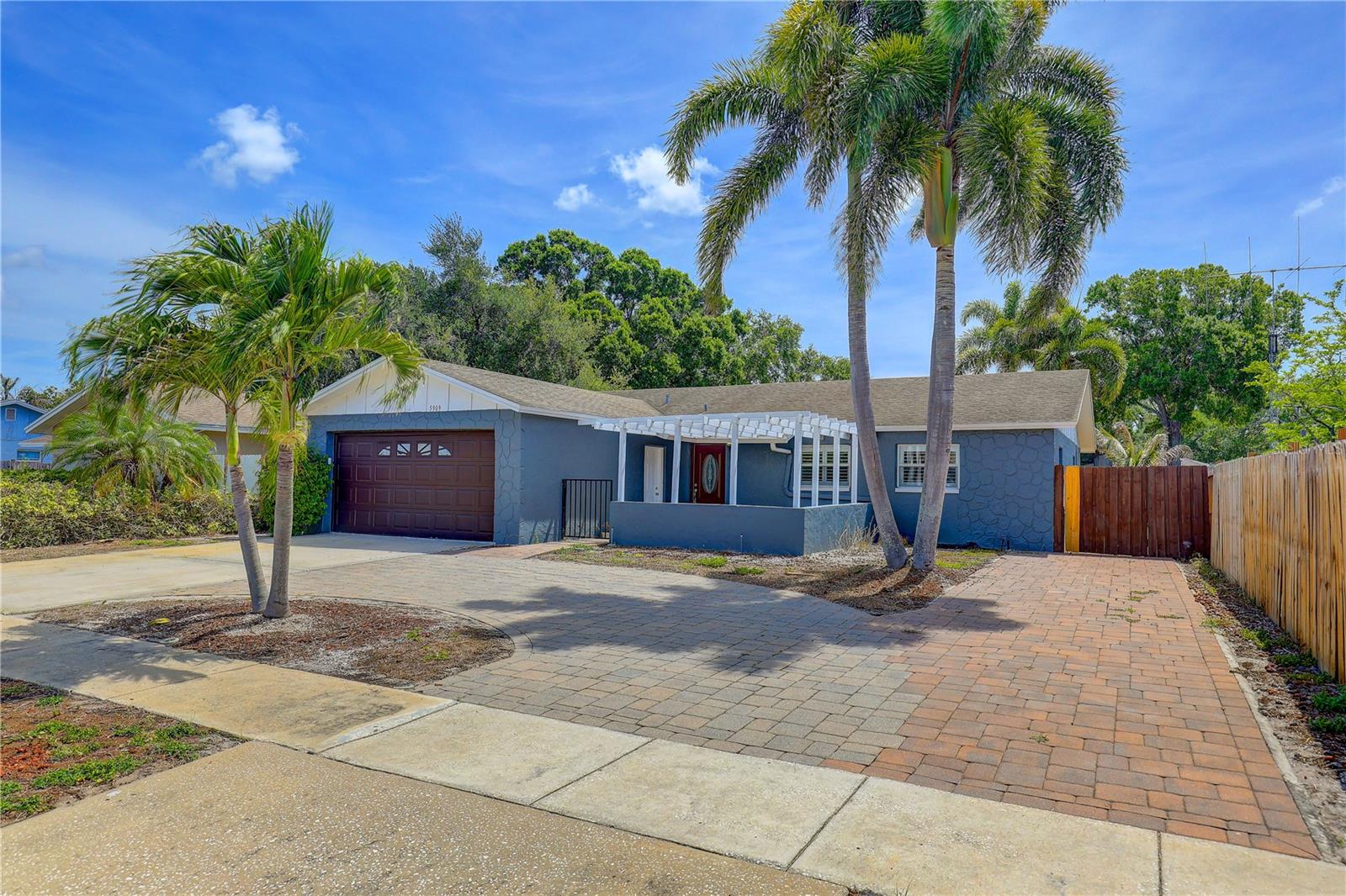 Details for 5909 71st Street N, ST PETERSBURG, FL 33702