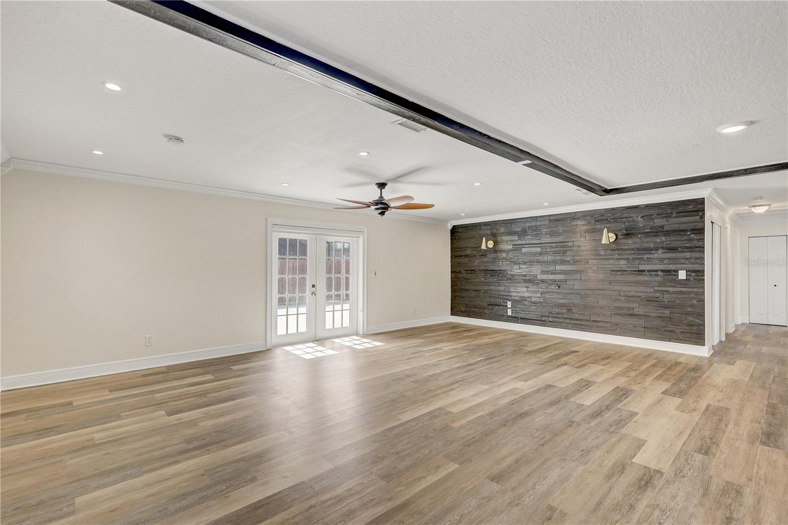 Image 7 of 13 For 5909 71st Street N