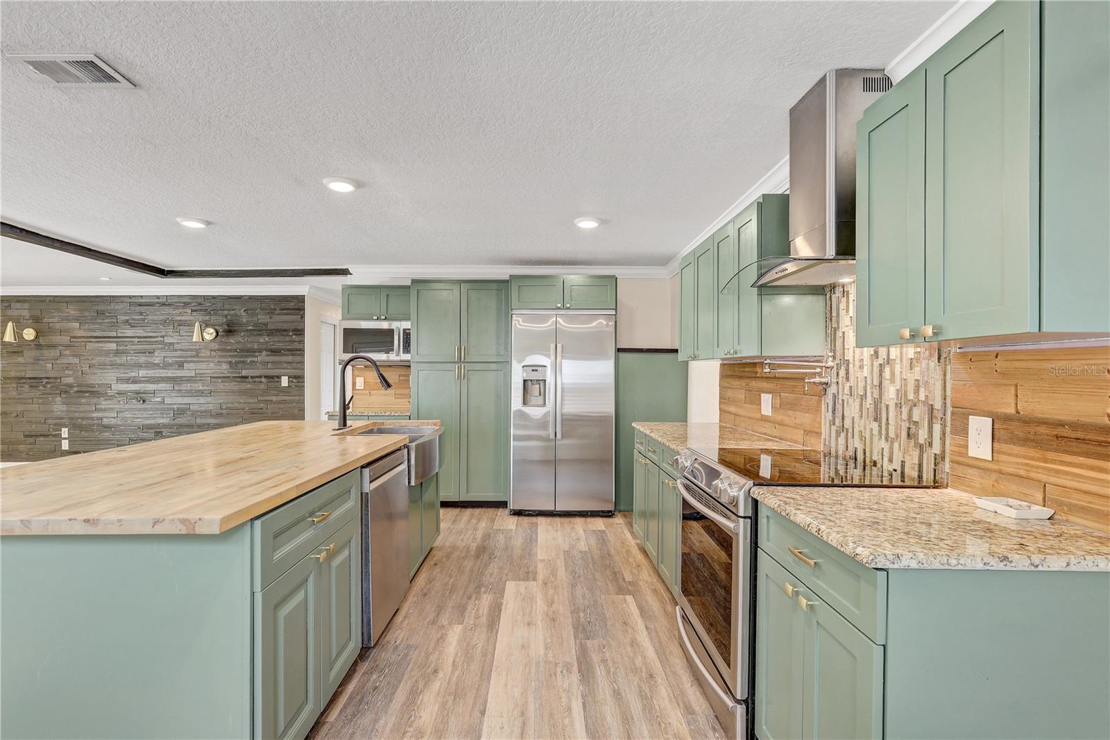 Image 9 of 13 For 5909 71st Street N