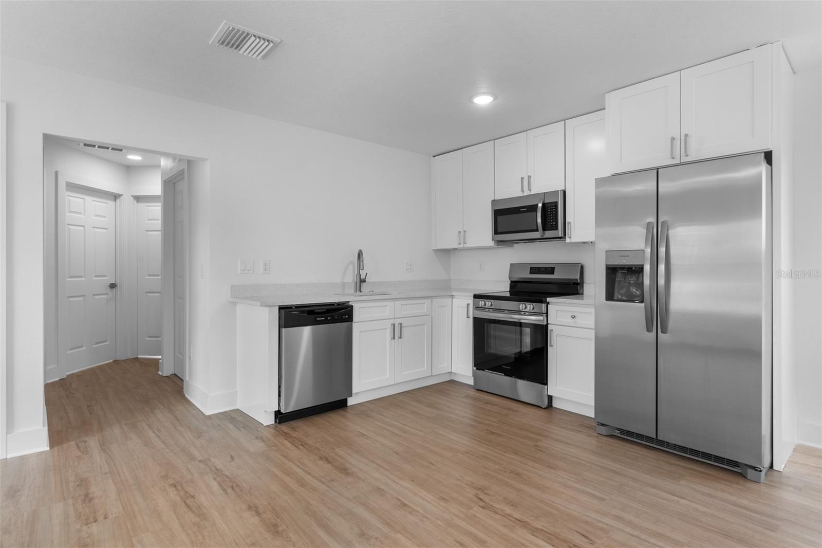 Image 3 of 19 For 505 43rd Street S 5051-2