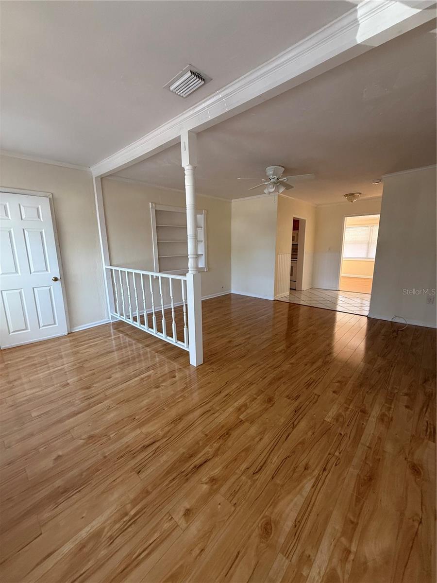Image 4 of 16 For 1262 Woodlawn Terrace