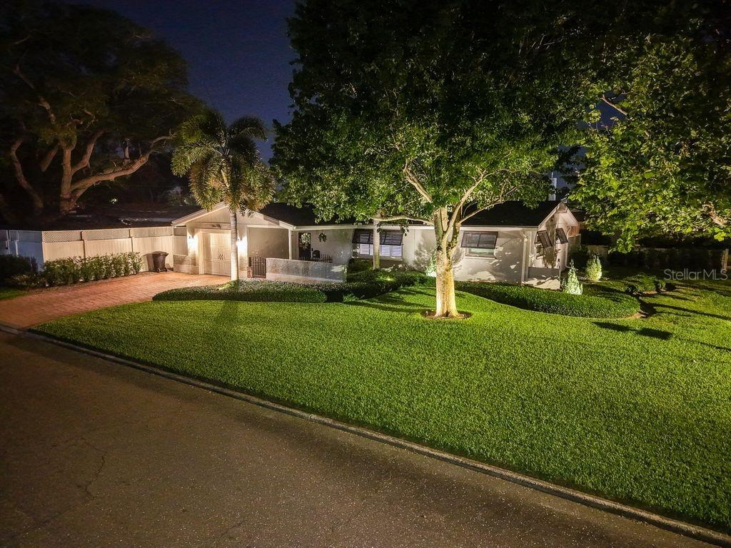 Image 2 of 38 For 1150 48th Street N