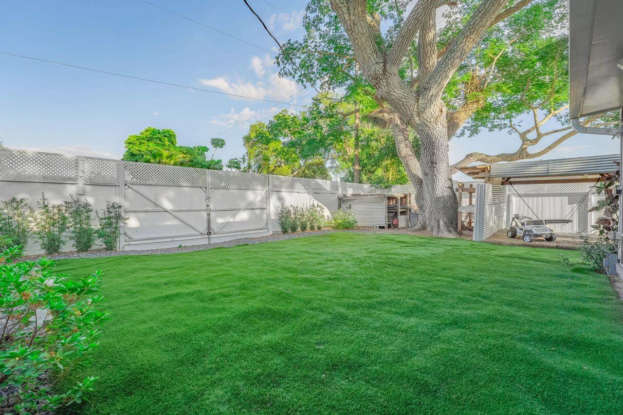 Image 34 of 38 For 1150 48th Street N