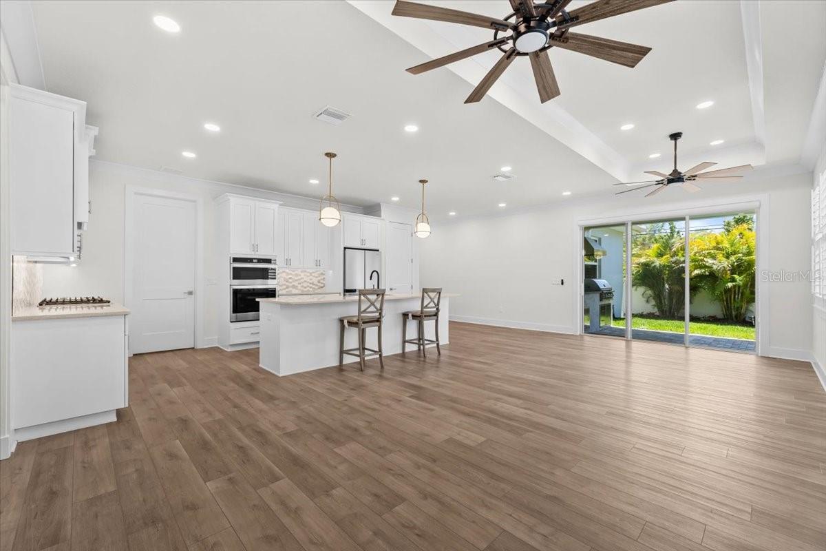 Image 10 of 49 For 201 Larocca Court