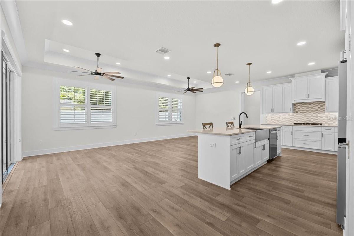 Image 9 of 49 For 201 Larocca Court