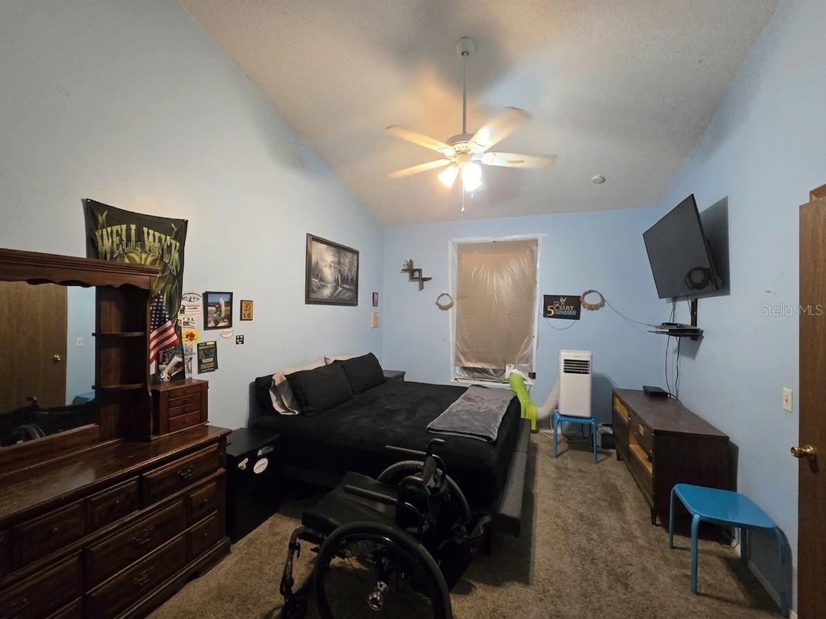Image 20 of 34 For 7460 Herricks Loop