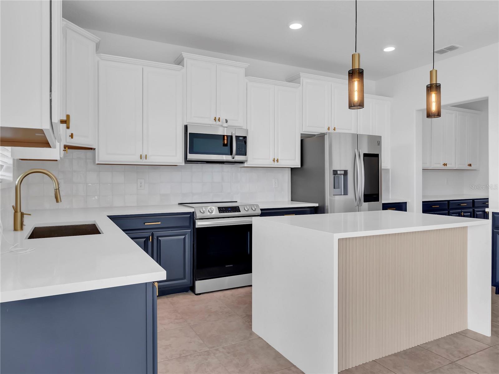 Image 10 of 52 For 5052 Ivory Stone Drive
