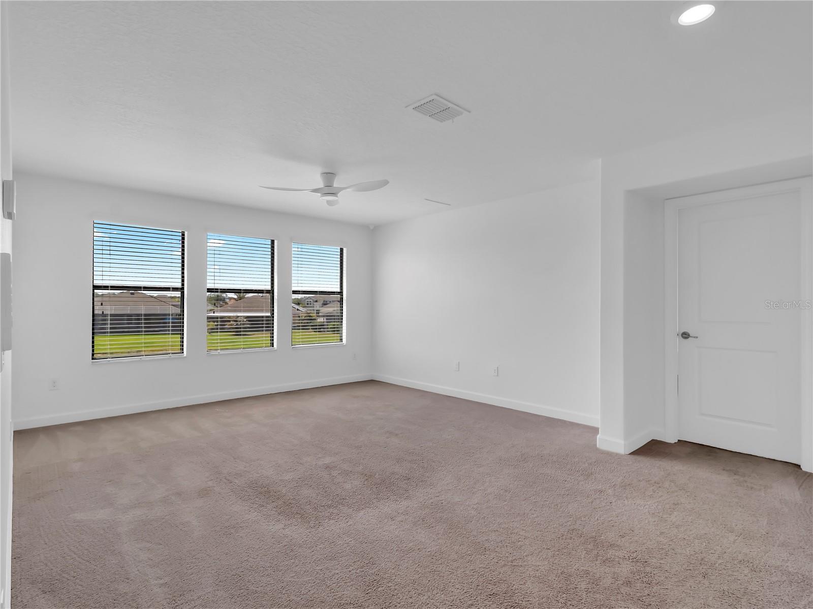 Image 19 of 52 For 5052 Ivory Stone Drive