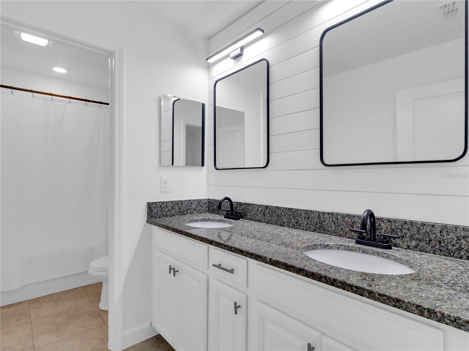 Image 22 of 52 For 5052 Ivory Stone Drive