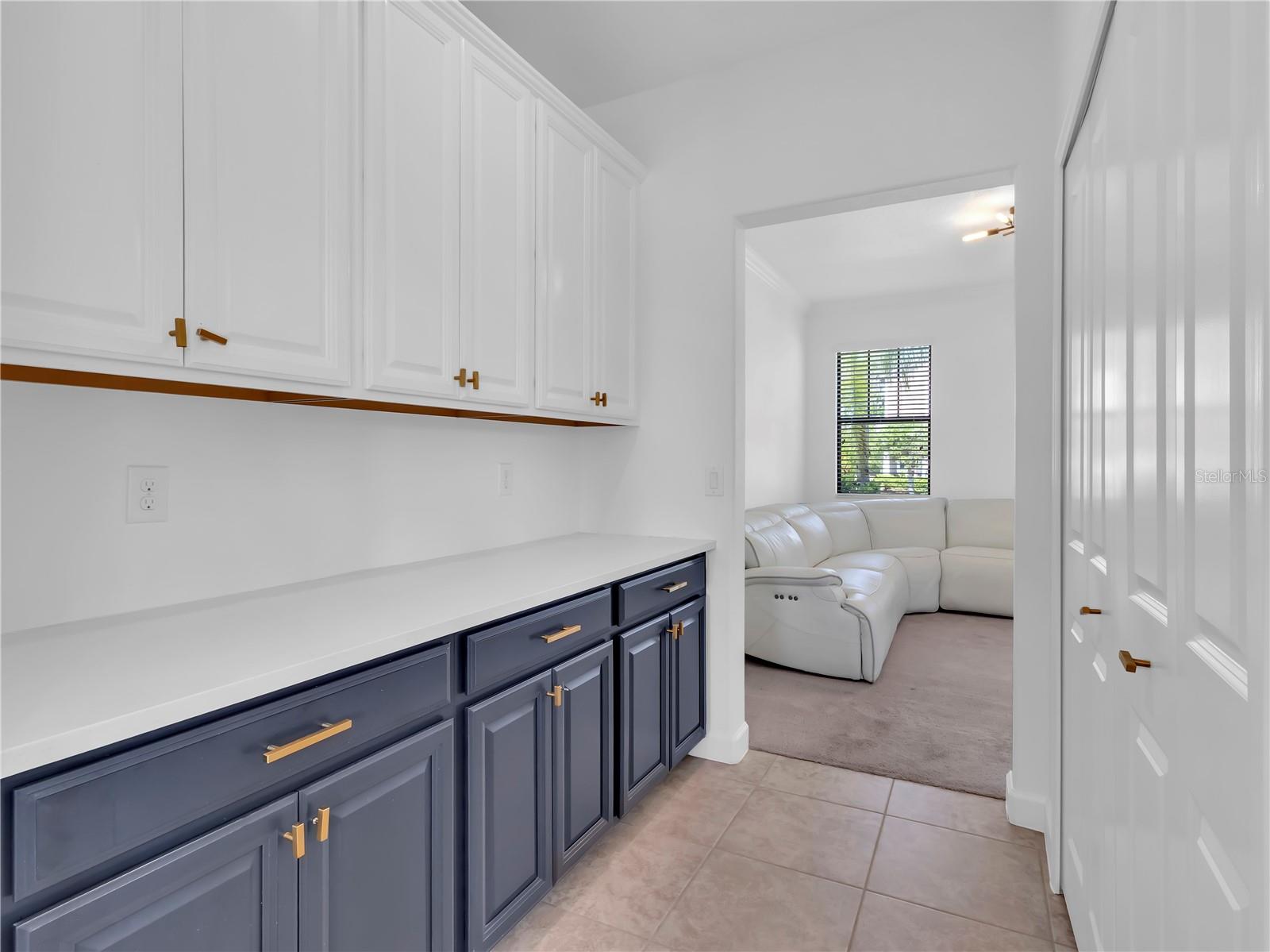 Image 7 of 52 For 5052 Ivory Stone Drive