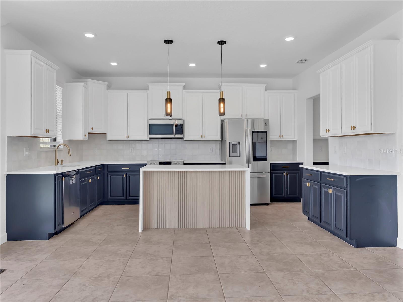 Image 8 of 52 For 5052 Ivory Stone Drive