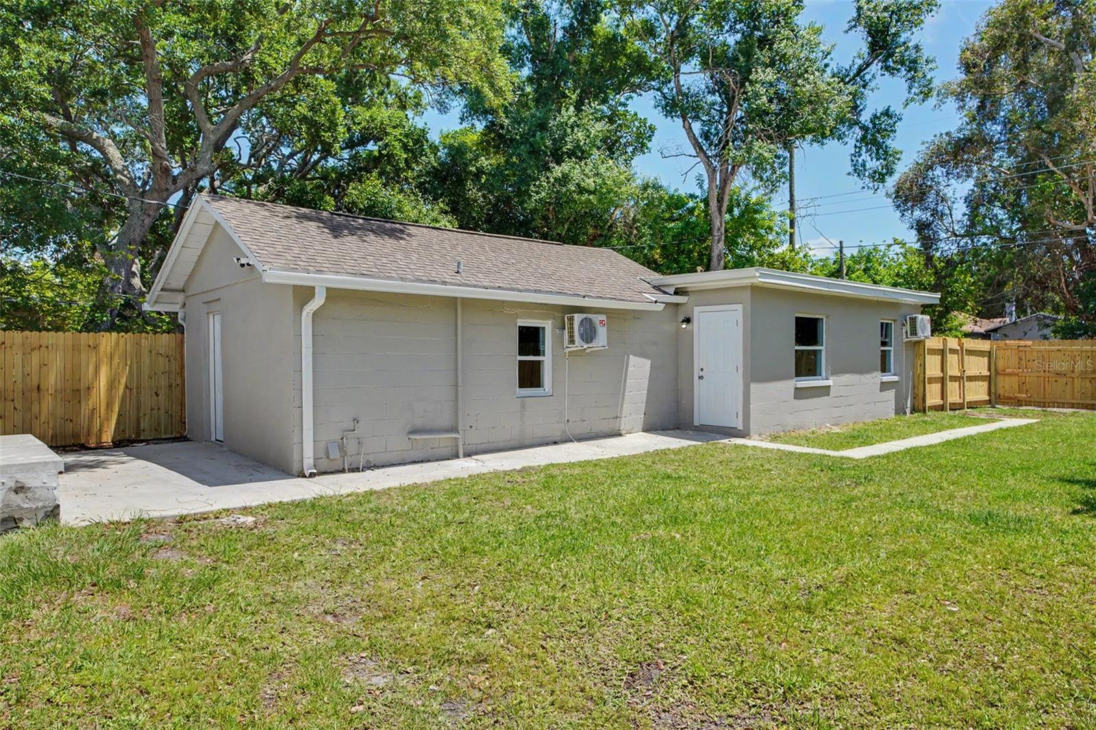 Image 10 of 57 For 850 18th Avenue S