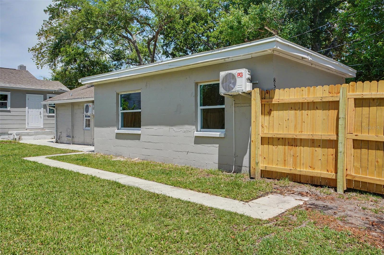 Image 11 of 57 For 850 18th Avenue S