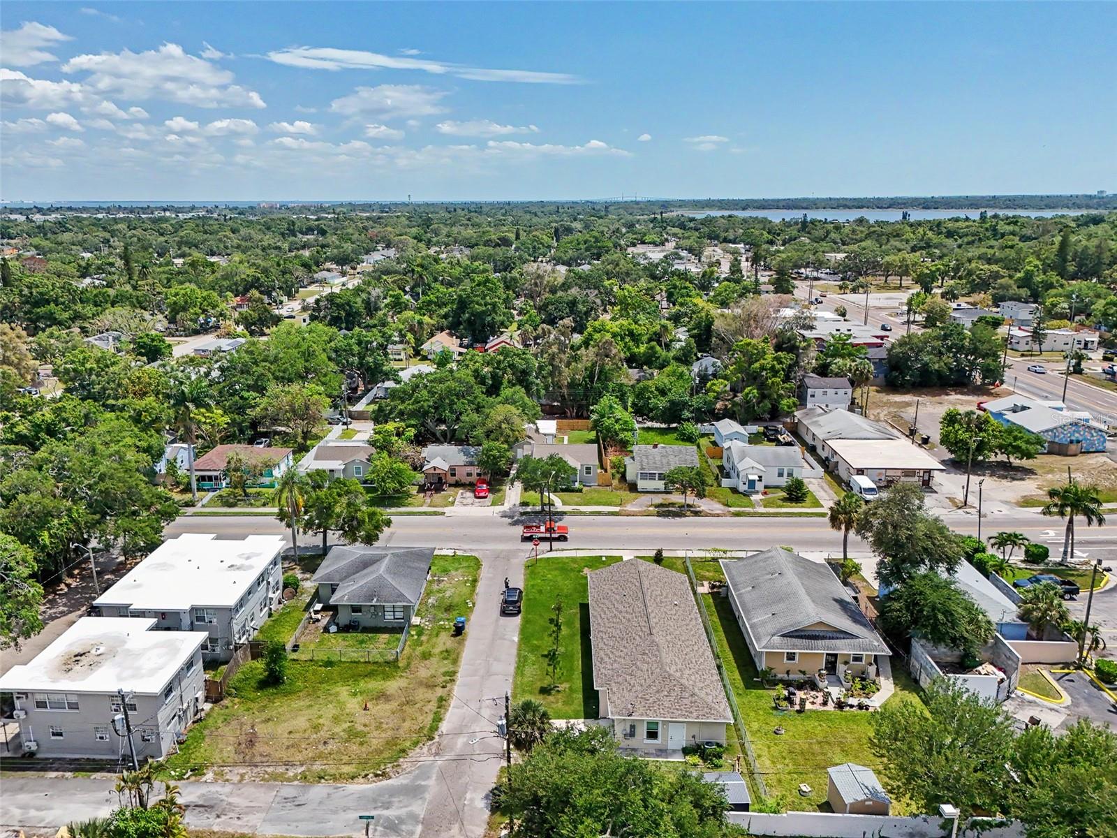 Image 19 of 57 For 850 18th Avenue S