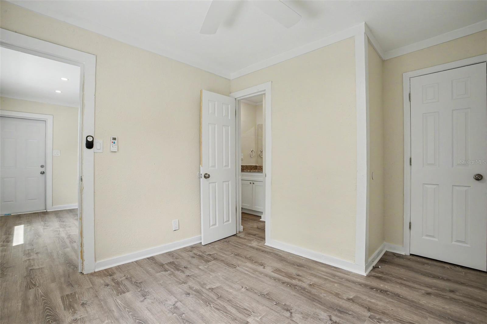 Image 36 of 57 For 850 18th Avenue S