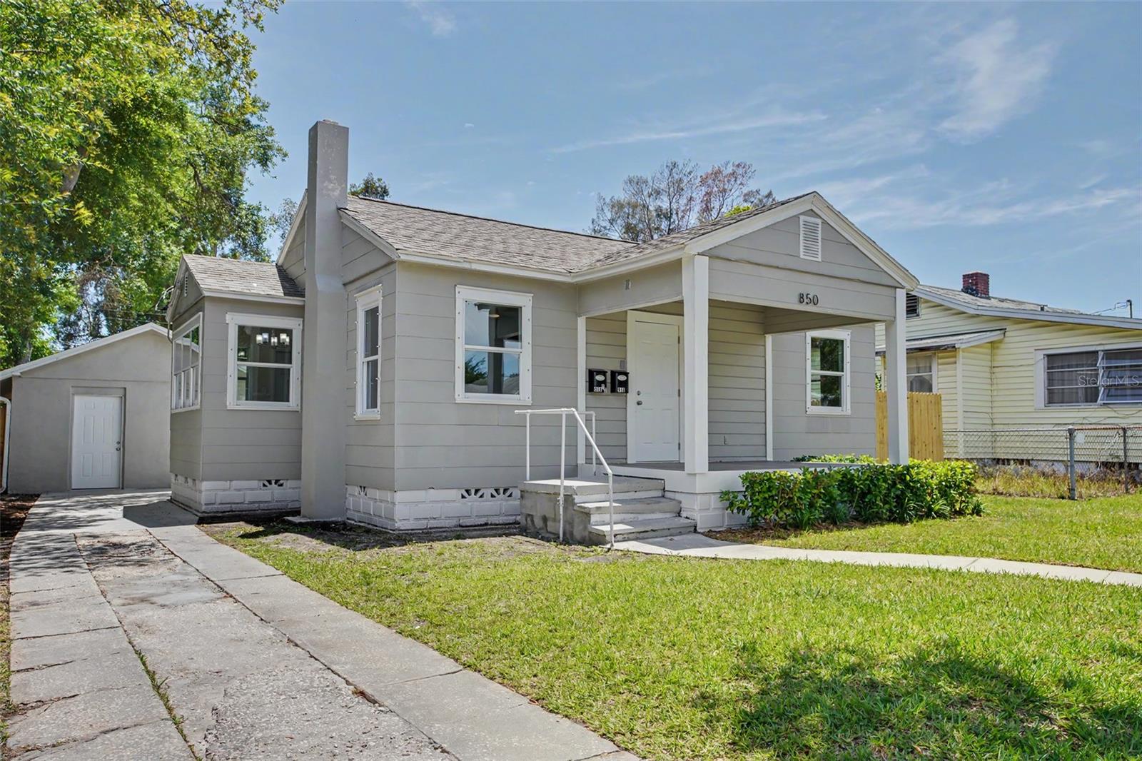 Image 4 of 57 For 850 18th Avenue S