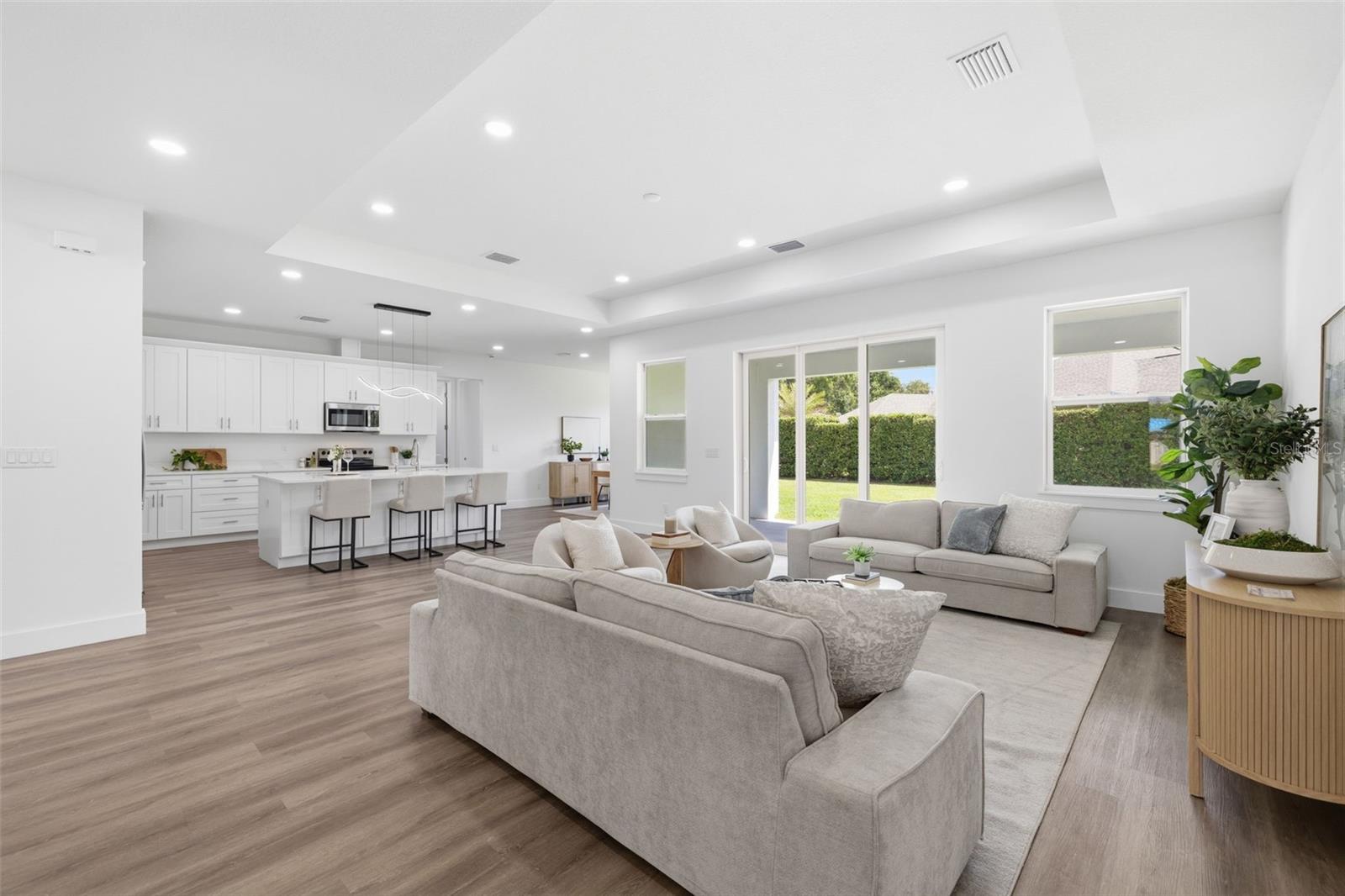Image 4 of 46 For 4260 Baudelaire Court