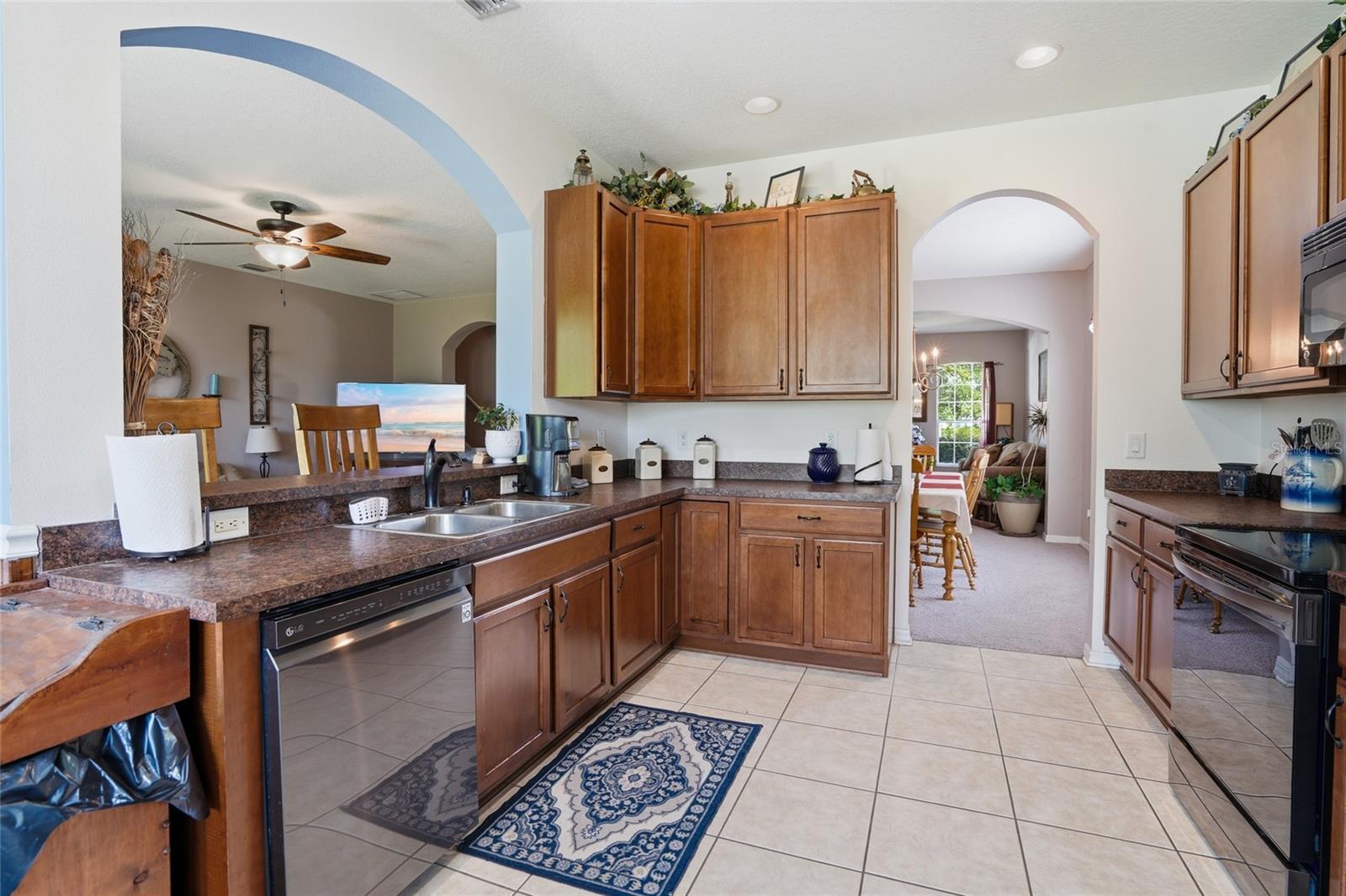 Image 11 of 49 For 9643 Asbel Estates Street