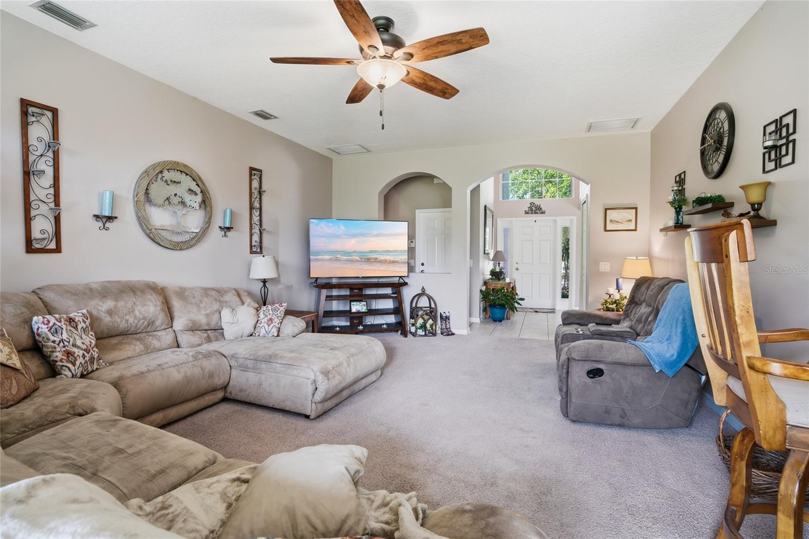 Image 14 of 49 For 9643 Asbel Estates Street