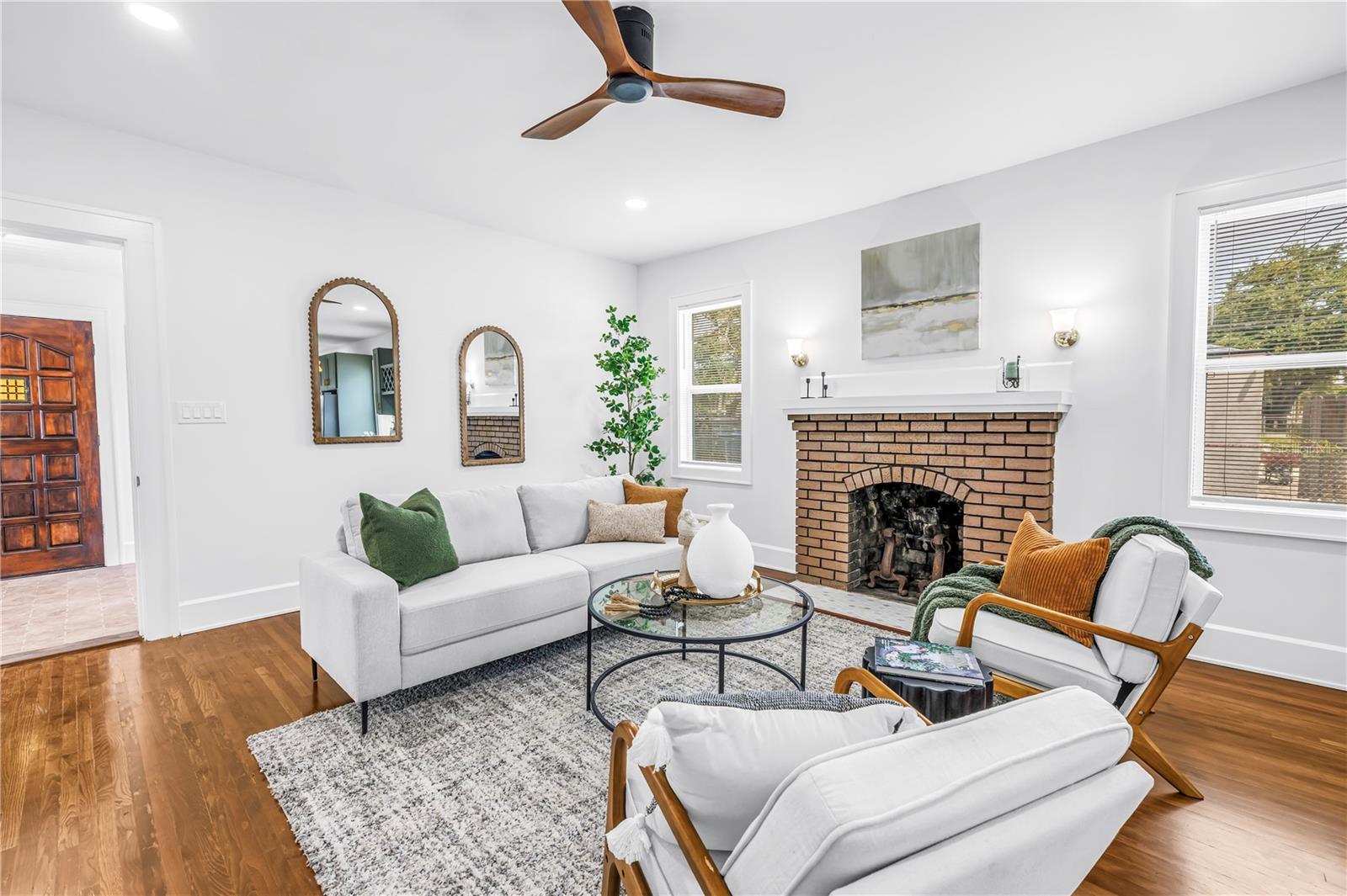 Image 14 of 42 For 2220 23rd Street S