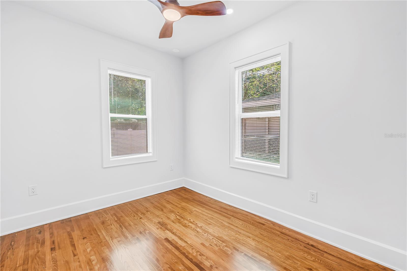 Image 36 of 42 For 2220 23rd Street S