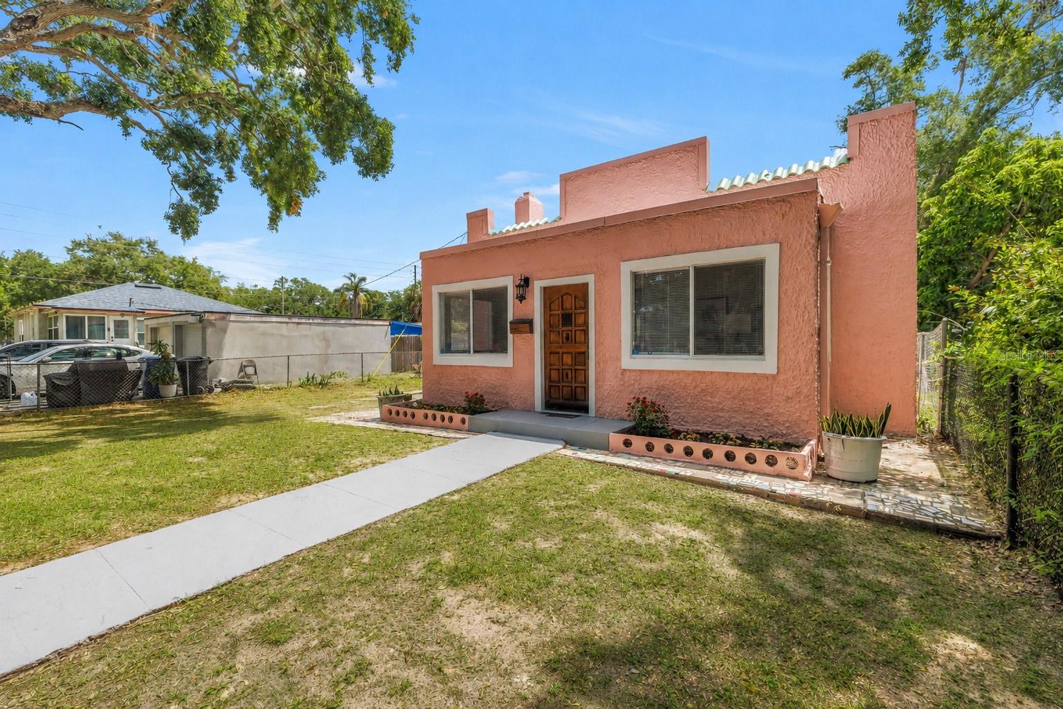 Image 6 of 42 For 2220 23rd Street S