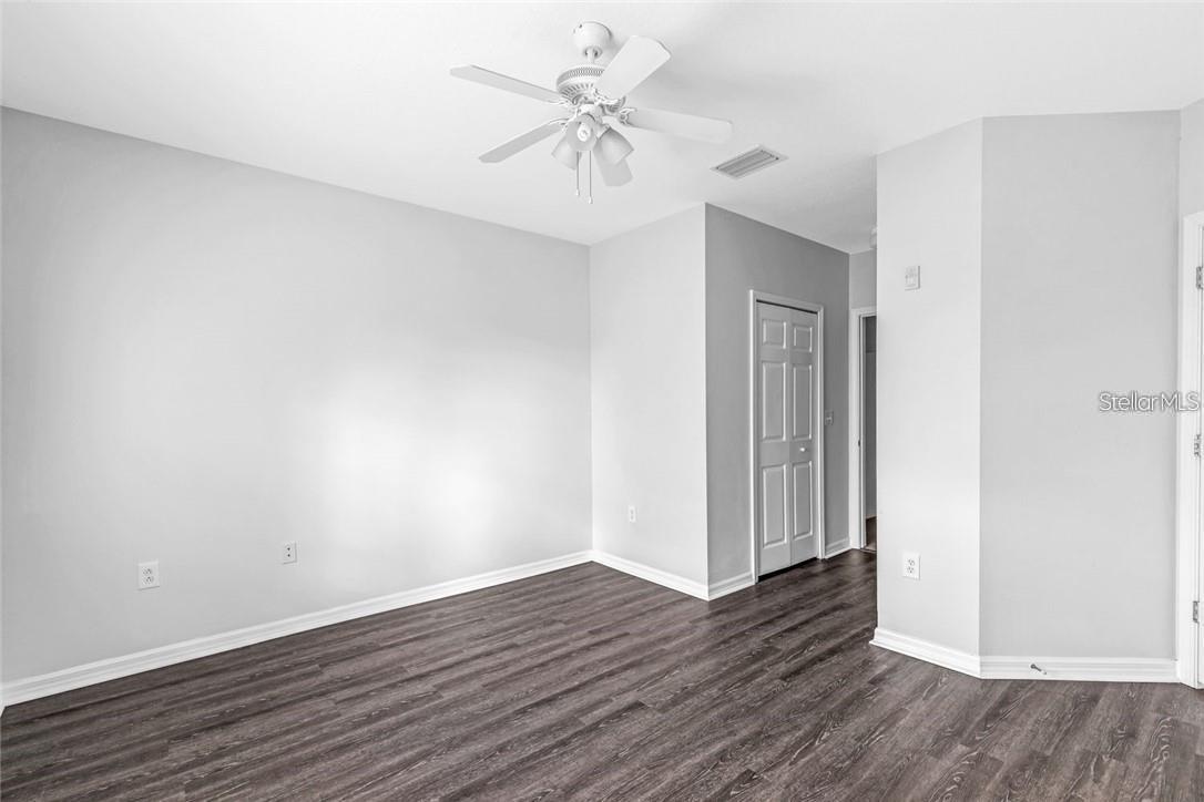 Image 15 of 24 For 9519 Newdale Way 201