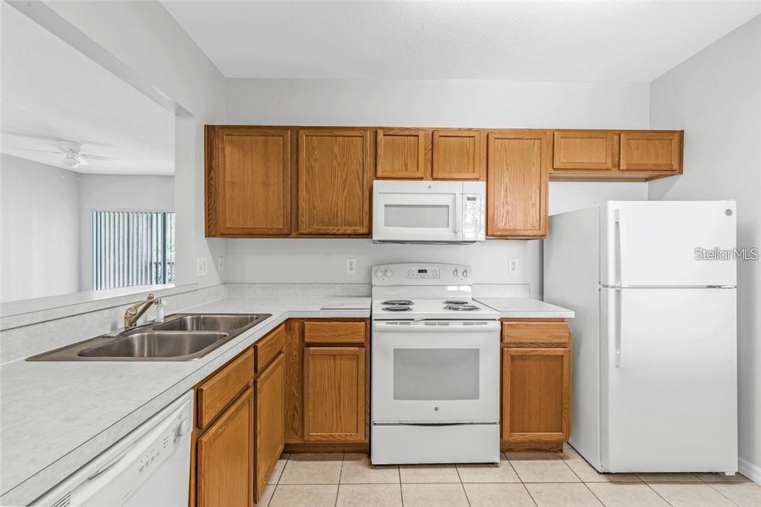 Image 4 of 24 For 9519 Newdale Way 201