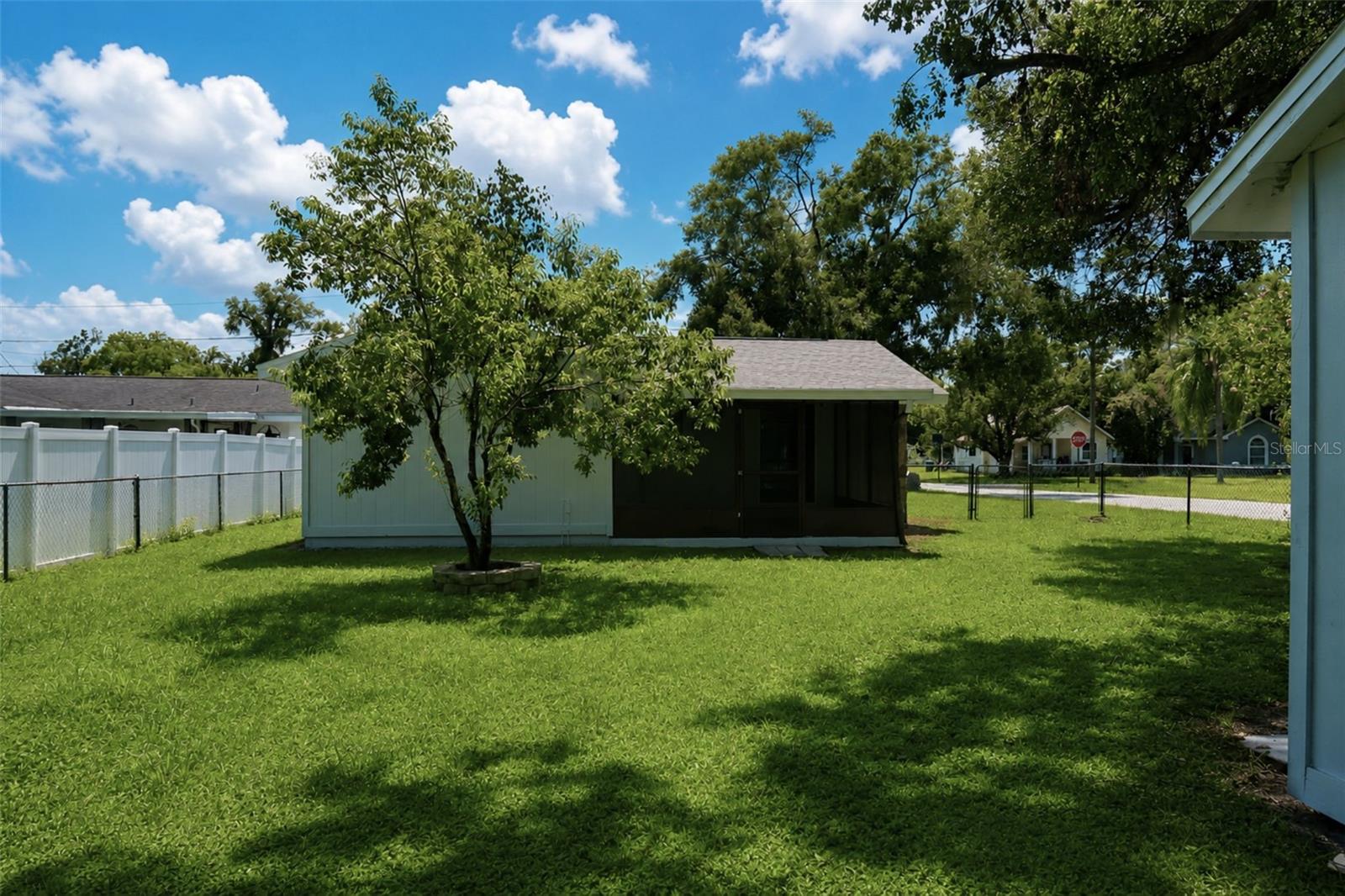 Image 13 of 15 For 5022 5th Street