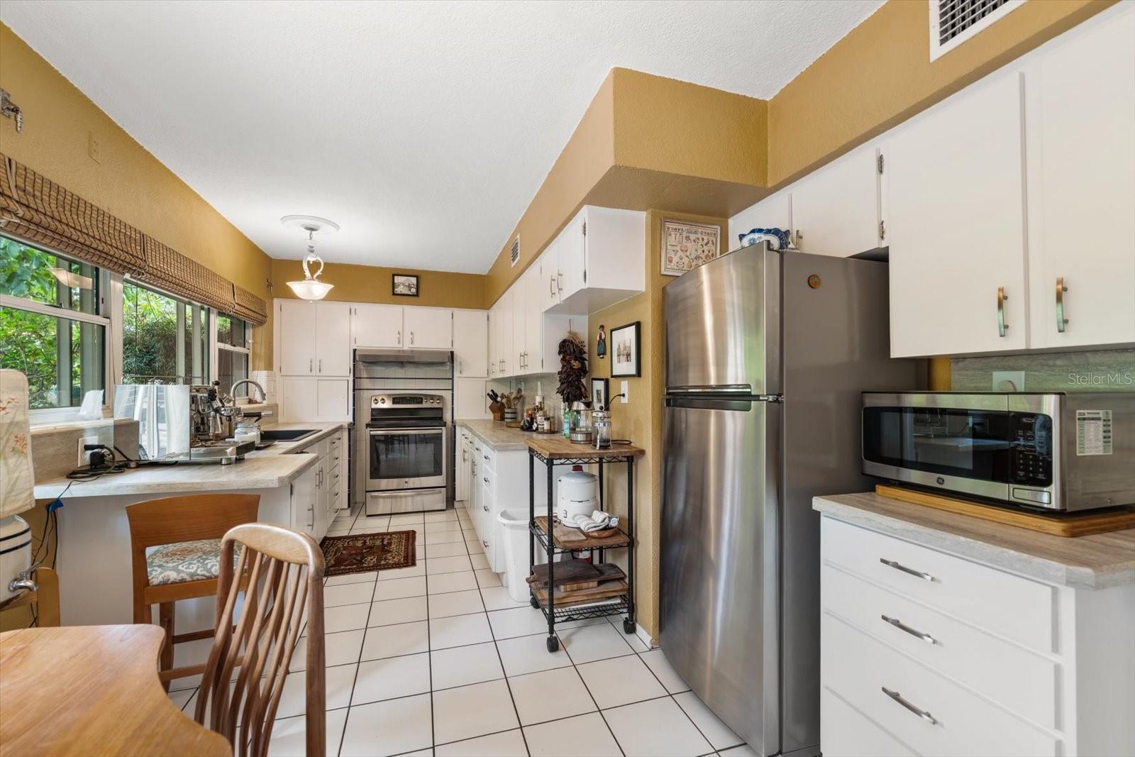 Listing photo id 9 for 109 Ponce De Leon Boulevard