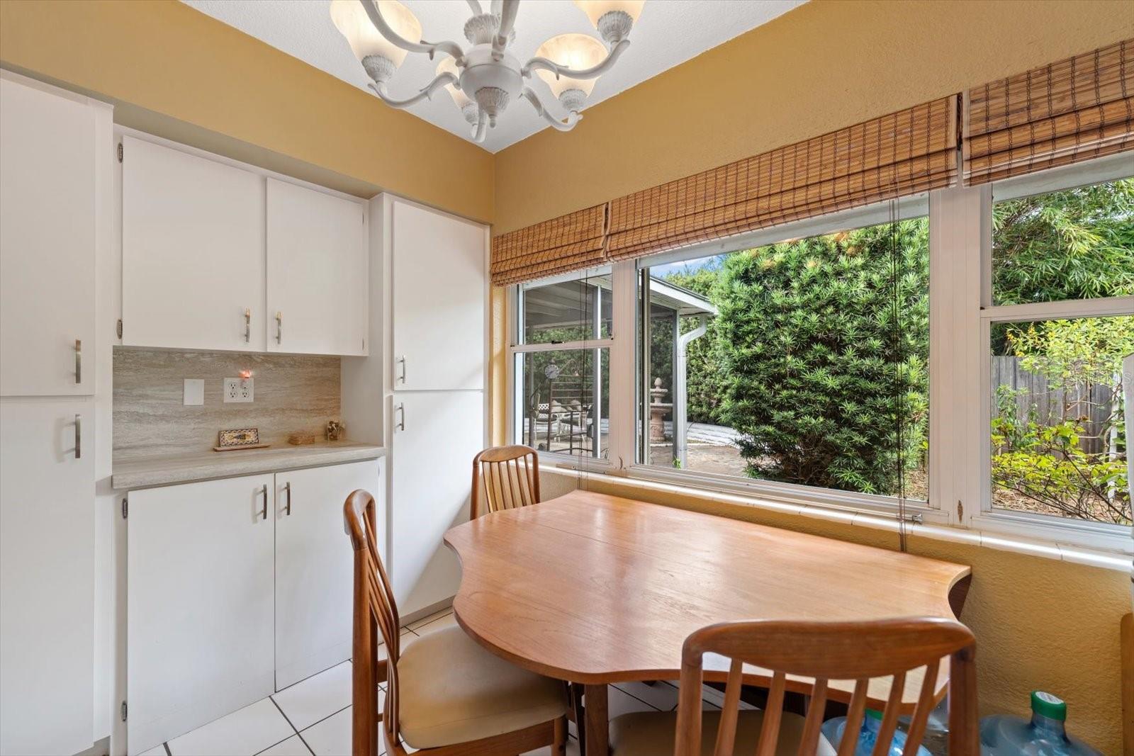 Listing photo id 11 for 109 Ponce De Leon Boulevard