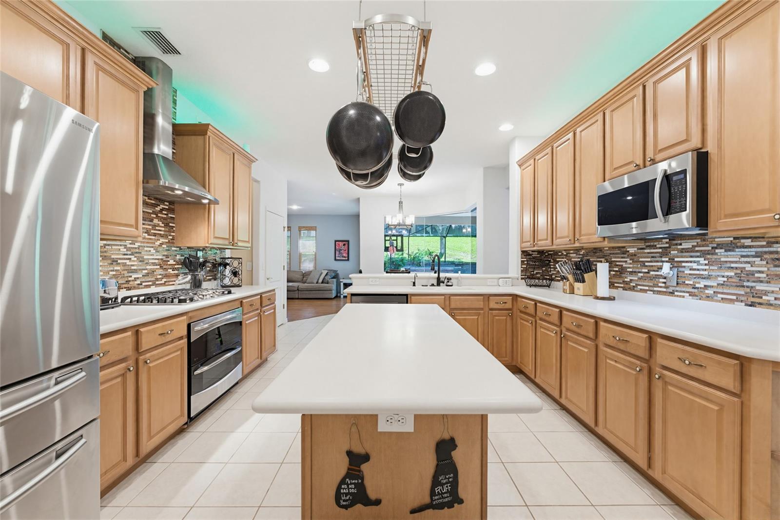 Image 12 of 71 For 62 Camelot Ridge Drive