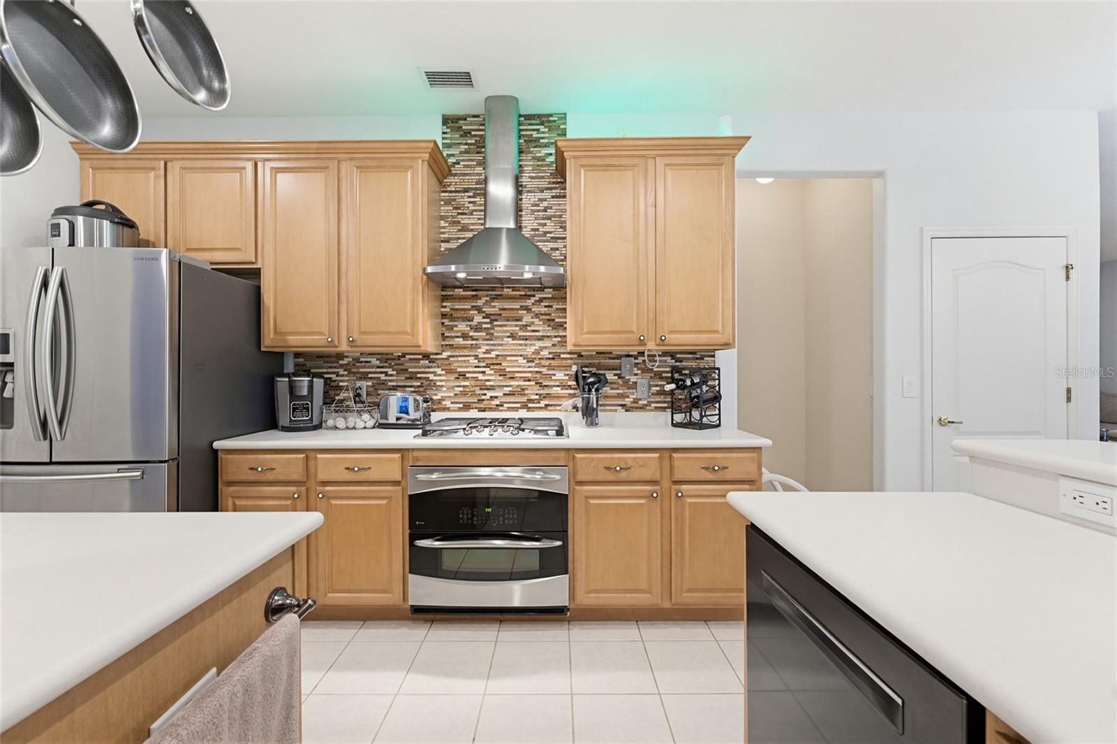 Image 15 of 71 For 62 Camelot Ridge Drive