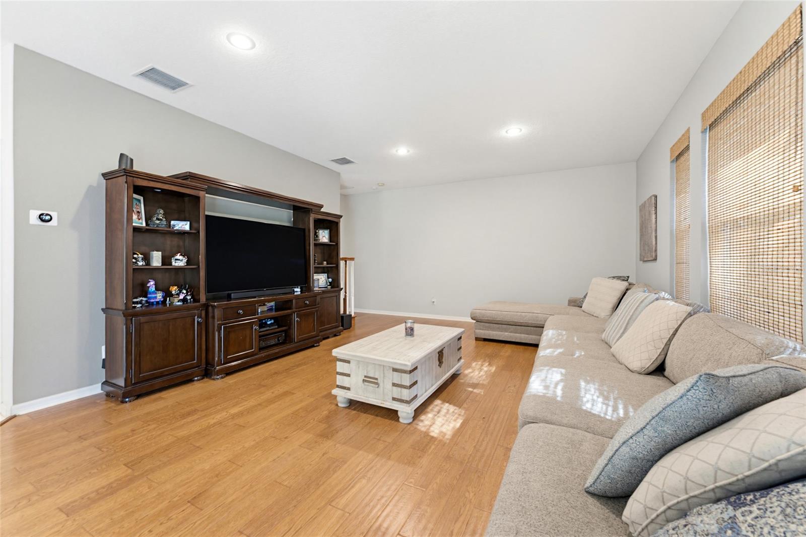 Image 21 of 71 For 62 Camelot Ridge Drive