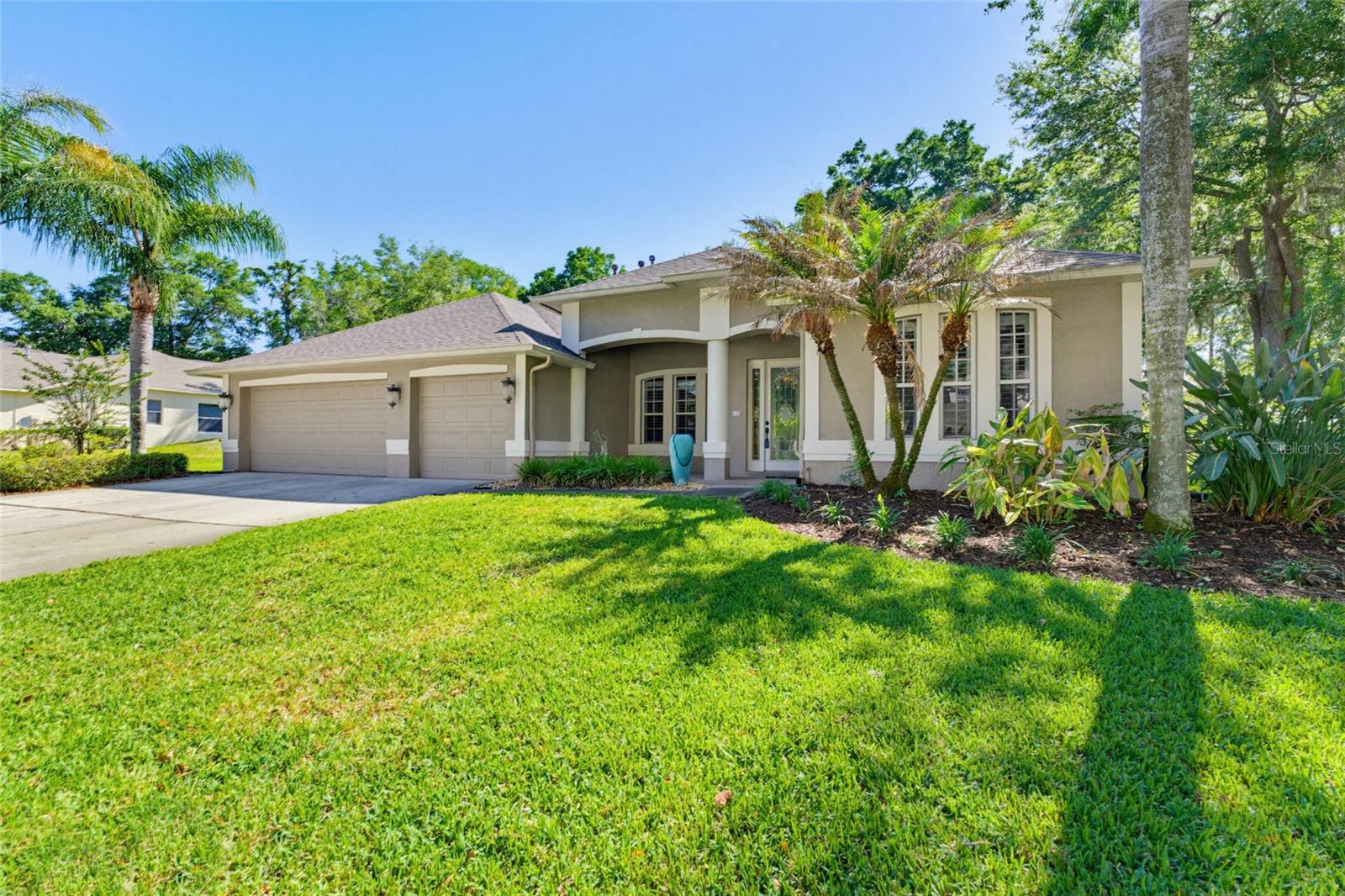 Image 3 of 71 For 62 Camelot Ridge Drive