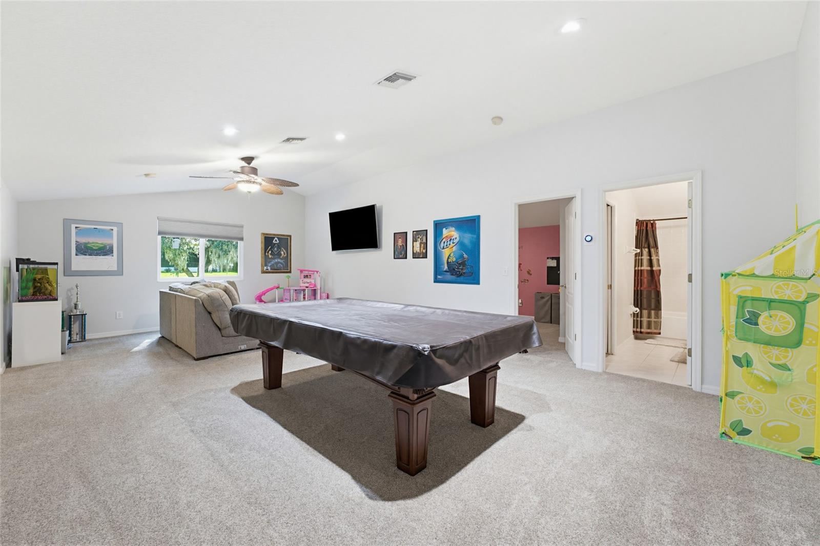 Image 39 of 71 For 62 Camelot Ridge Drive