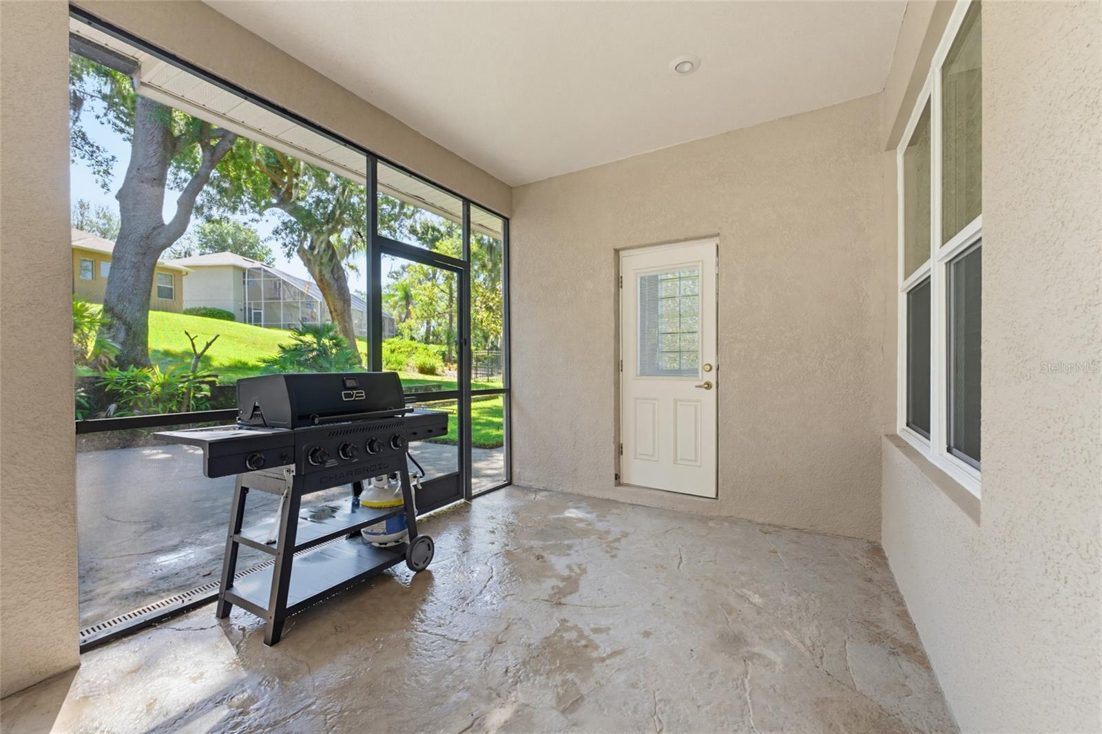Image 55 of 71 For 62 Camelot Ridge Drive