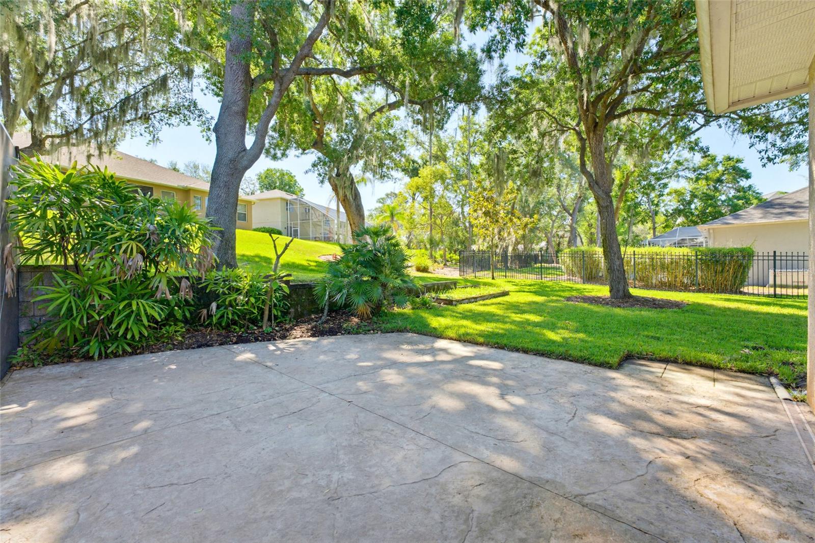 Image 60 of 71 For 62 Camelot Ridge Drive