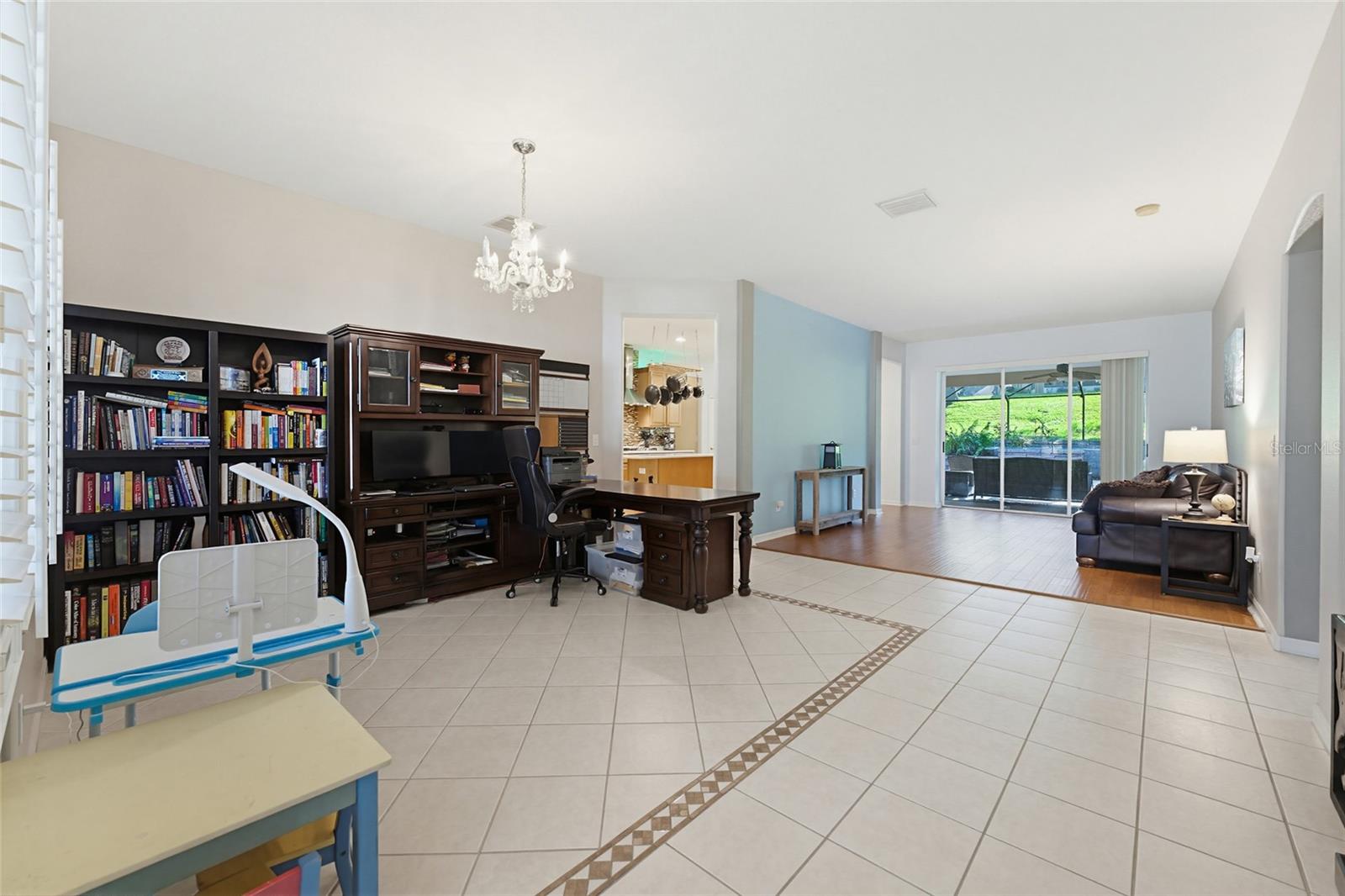 Image 8 of 71 For 62 Camelot Ridge Drive